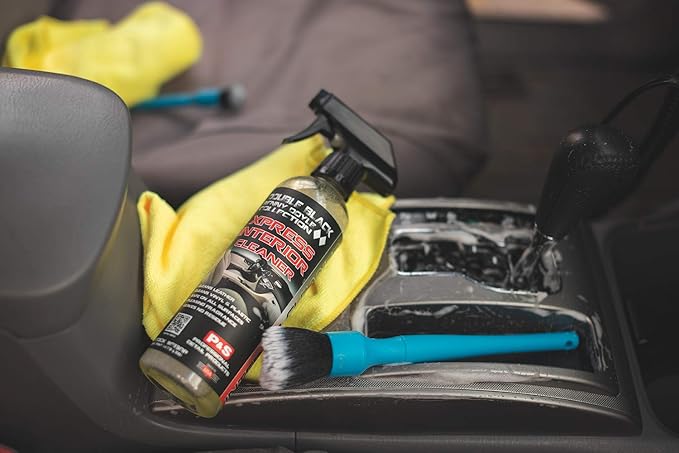 P & S PROFESSIONAL DETAIL PRODUCTS - Xpress Interior Cleaner - All-in-One Solution for Removing Traffic Marks, Dirt, Grease, Oil; Works on Leather, Vinyl, Plastic; Fresh Scent; 1 Gallon & 1 Quart