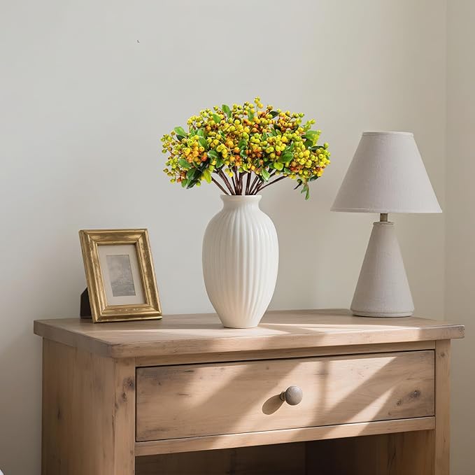 SHACOS Artificial Orange Fall Berry Stems 20 PCS Fake Berries Branches Spray with Green Leaves 9.8 inch Small Berry Picks for Thanksgiving Christmas Floral Crafts Home Decor, Orange Yellow