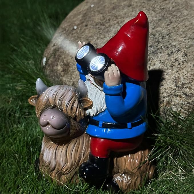 Solar Highland Cow Gnome Garden Statue Outdoor Decor, Funny Solar Light Christmas Decoration for Balcony Garden Patio Yard Lawn, Birthday Gift for Women, Men, Mom, Grandma, Unique Thanksgiving Gifts