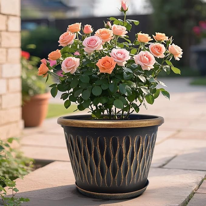 Usocik 4 Pack 10 Inch Retro Plant Pots, Vintage Striped Flower Pots with Drainage Hole & Saucer, Large Plastic Planters for Indoor and Outdoor Plants, Decorative Garden Pots(Gold)