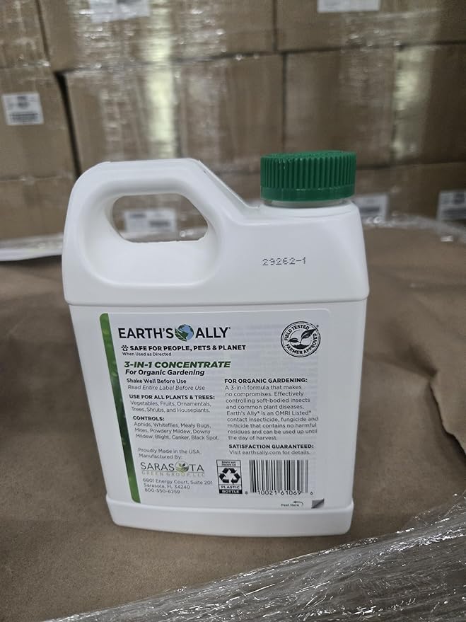 Earth's Ally 3-in-1 Plant Spray 32 Oz Concentrate for Pests and Disease - Organic Insecticide, Fungicide, Miticide - OMRI Listed for Indoor Houseplants and Outdoor Garden - Safe for Bees, Kids, Pets