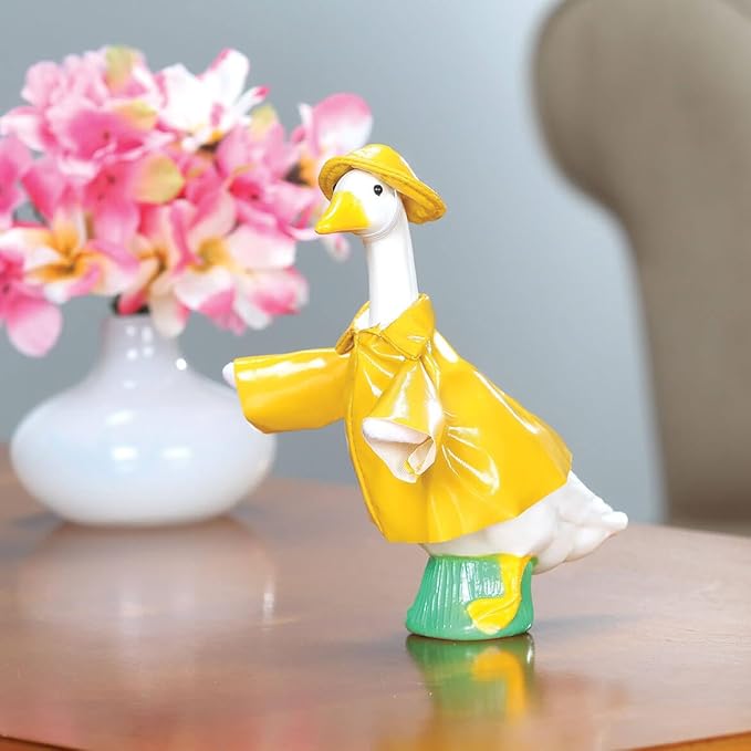 Fox Valley Traders Gaggleville 7" Desktop Goose Figurine with All Seasons Outfit Bundle – Includes 4 Adorable Seasonal Costumes for Spring, Summer, Fall & Winter – Fun Indoor Décor & Gift Idea