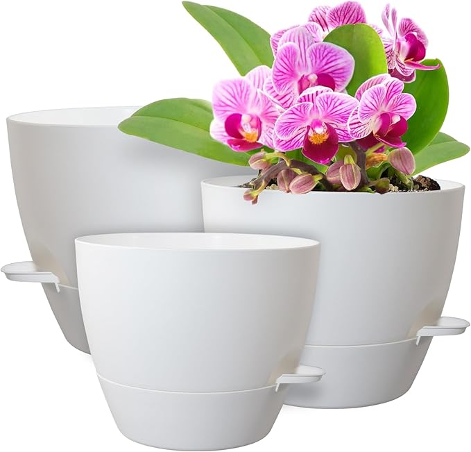 WSMKSZ 12/10/9 inch Large Self Watering Pots, Plant Pots with Mesh Drainage Holes for Indoor Outdoor Garden Plants, Flower Pots with Removable Deep Reservoir, Set of 3 Plastic Planters, White