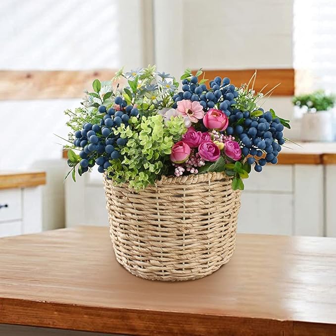 HUIANER Artificial Berries, 8 Pcs Simulation Christmas Flowers Lifelike Blueberry with Stems Fake Blueberries for Wedding DIY Bridal Bouquet Home Kitchen Party Decoration(Blue)