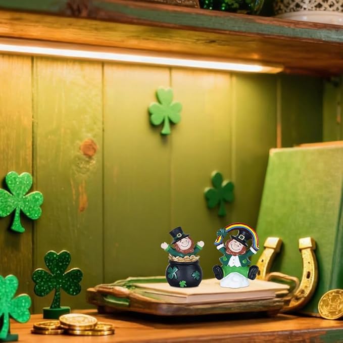MEETYAMOR St Patricks Day Decorations, 2 PCS Irish Leprechaun Figurine for St Patricks Day Decor, Shamrock Rainbow Pot of Gold Figurines Standing for Home Table Mantel, St Patrick's Day Decorations