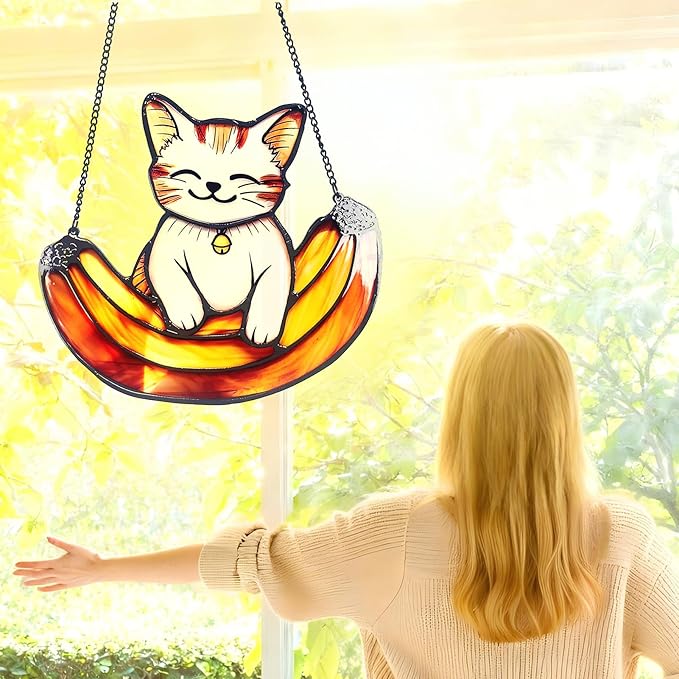 Acrylic Hanging Cat Holding a Banana for Window Doors Home Decoration，Sun Catchers for Windows Hanging，Valentine's Day Mother's Day Birthday Gifts (TYU734)