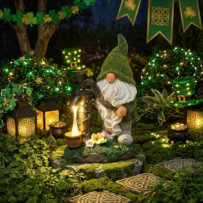 TERESA'S COLLECTIONS Garden Gnomes Decor with Solar Lights, Fathers Gifts, Green Outdoor Resin Decorations for Porch Patio, Gnome Ornaments for Dad and Mom，9"