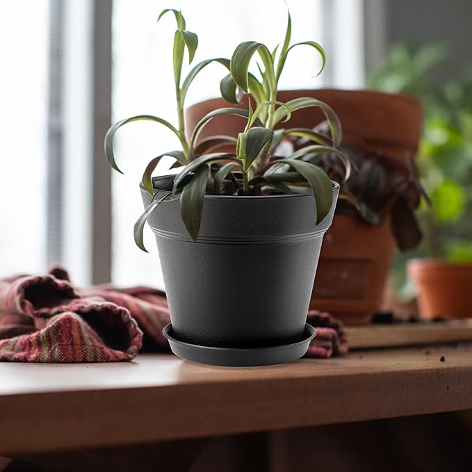 FHWTY 16 Pack Plastic Plant Pots with Drainage Holes and Tray, 4 inch Thickened Indoor Planters Seedlings Nursery Pots for Flowers, African Violet, Succulent and All House Plants, Black