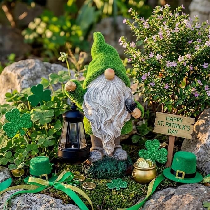 TERESA'S COLLECTIONS Christmas Outdoor Statue for Home, Resin Gnome Decorations with Solar Outdoor Lights for Garden Decor,Green Garden Sculptures & Statues for Front Patio Lawn, Gifts for Mom,8"