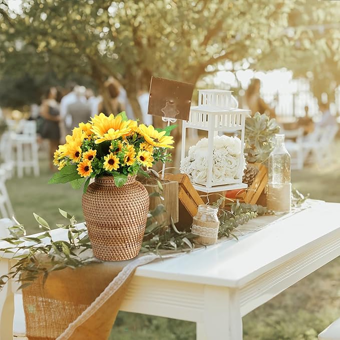 JUXYES Tabletop Woven Rattan Vase for Flowers, Rustic Country Style Rattan Basket Vase, Farmhouse Small Wicker Woven Bouquet Vase Table Centerpiece for Home Decor