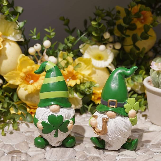 Newman House Studio St Patricks Day Decorations Gnome Décor - 2Pc Resin Gnome Figurines with Green Shamrock Horseshoe Modern Farmhouse Décor for Tabletop Home Décor