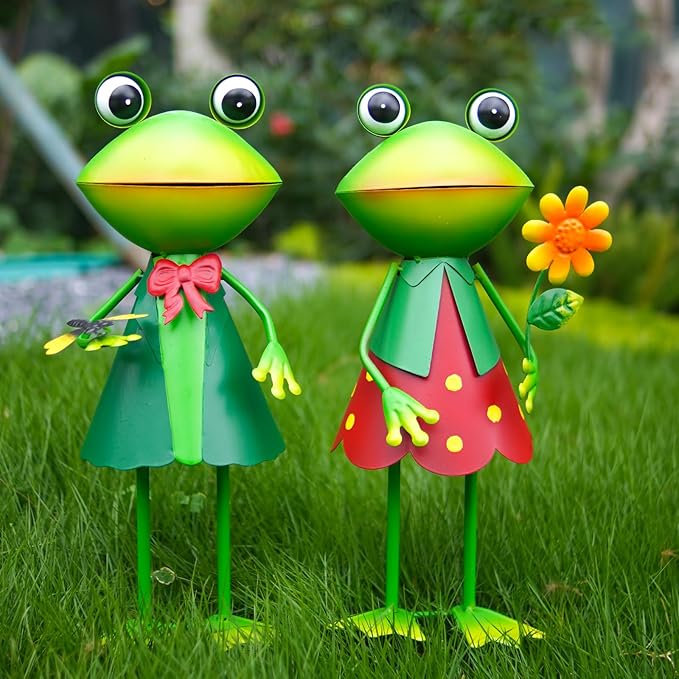 HONGLAND 3D Frog Metal Yard Art - Garden Decor for Outside - Handcrafted Frog Figurine for Lawn Patio Pathway Yard Holiday Garden Stake
