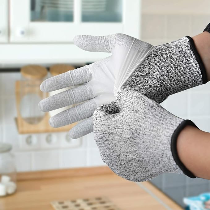 Evridwear Cut Resistant Gloves Food Grade Level 5 Kitchen Safety Protection (Gray, Small)