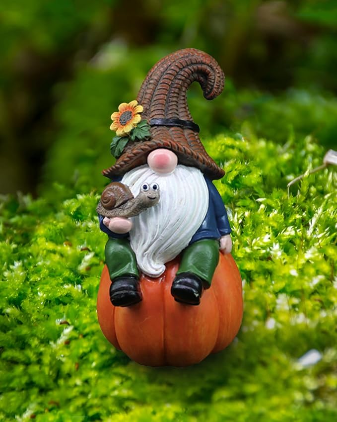 Garden Gnomes Outdoor Statue 5.91" Tall, Resin Gnome Figurine Halloween Fall Gnome Pumpkin Autumn Dwarf Statue for Indoor Outdoor Porch Yard Thanksgiving Decorations