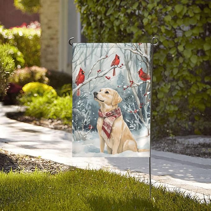 Christmas Labrador Dog Garden Flag 12x18 Inch Double Sided All-Weather Polyester Outdoor Flag For Patio Lawn Yard And Garden Welcome Decor