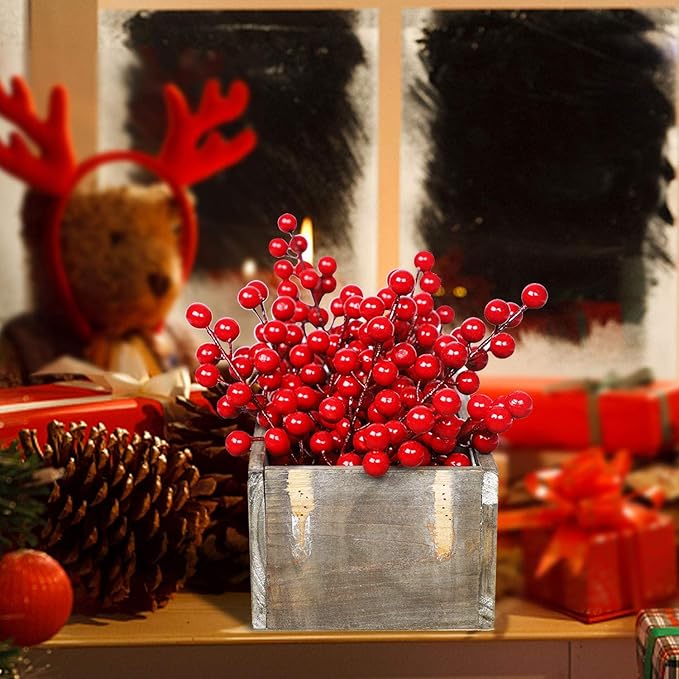 DR.DUDU 48 Pack Red Berry Stems, 8 Inch Artificial Berries Decor for Christmas Tree Picks and Filler, DIY Wreath Garland Christmas Ornaments