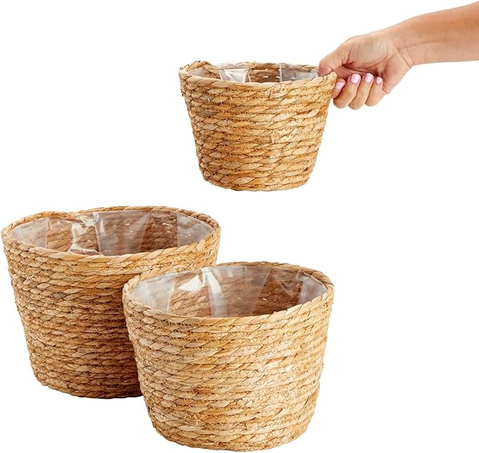Juvale Seagrass Planter Set with Plastic Lining, 3 Woven Baskets for Plants (3 Sizes)