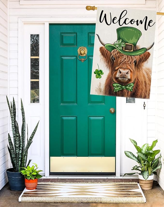 Welcome St Patricks Day House Flags for Outdoor Decoration, Highland Cow with Green Hat Lucky Shamrocks Large Yard Flag, Decorative Irish Celebration Decor for Seasonal Farmhouse Holiday