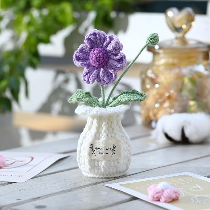 YOOJEE Daisy Crochet Flower Potted Plant – Purple, Handmade Knitted Desk Decor