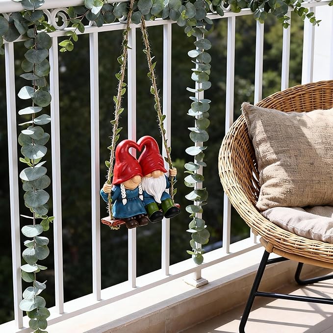 Heart Hat Gnome Couple Swing Hanging Statue - Indoor/Outdoor Funny Gnome Decor, Hanging Garden Ornament for Yard, Tree, Patio, Balcony, Living Room - Gnome Gift for Home Outdoor Decoration