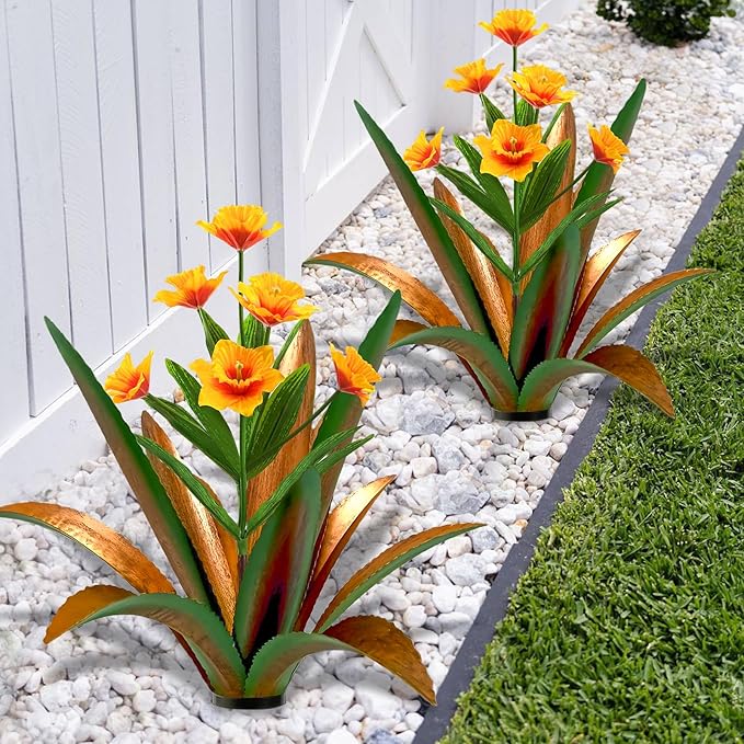 TOMBABY Huge Metal Agave Plants Outdoor Decoration Outdoor Garden Decorated with Flowers Mexican Yard Art Plant Garden Gift (Green 1 Pack)