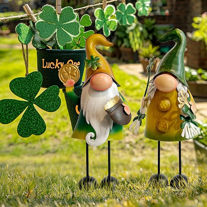 HONGLAND St.Patricks Day Decorations Outdoor Green Gnomes, Metal Gnomes Figurine Irish Leprechaun St Patricks Day Decor, Luck Shamrock Gnome for Home Outside Garden Lawn Party Yard Patio (18 INCH)