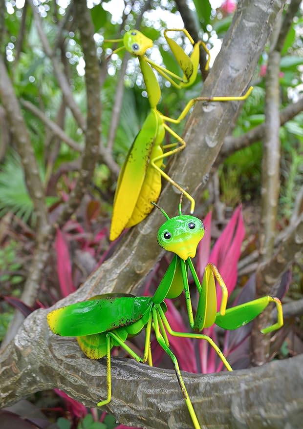 GIFTME 5 Metal Mantis Garden Yard Art Decor,Praying Mantis Outdoor Wall Decor for Garden,Patio,Tree,Fence,Lawn Ornaments Set of 2