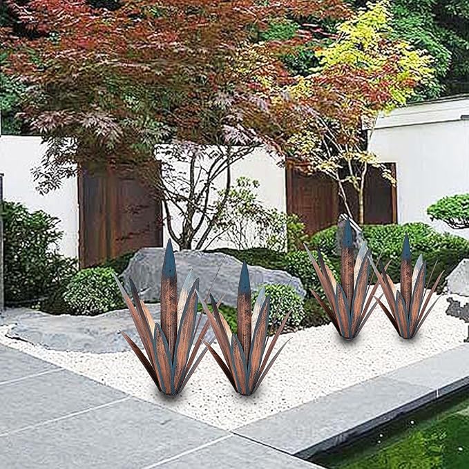 Muciwa 2 PCS Metal Agave Sculpture Decoration, Vintage Country Hand-Painted Sculpture DIY Metal Agave Plant, Home Garden Courtyard Lawn Outdoor Decoration (2PCS)