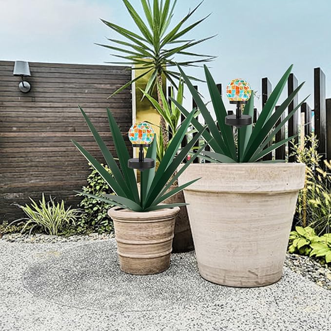 TOMBABY Enlarge Metal Plants Tequila Rustic Sculpture, Outdoor Patio Yard, Home Decor Hand Painted Agave Garden Statue, Outdoor Lawn Ornaments Yard Stakes for Mom Gift (2 Solar Green)