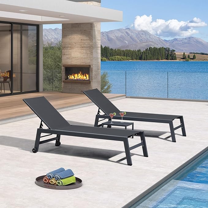 PURPLE LEAF Patio Chaise Lounge Set for 2 Outdoor Chaise Lounge Chair with Aluminum Frame and Wheels Pool Lounge Chairs for Deck Yard Poolside Table Included, Dark Grey