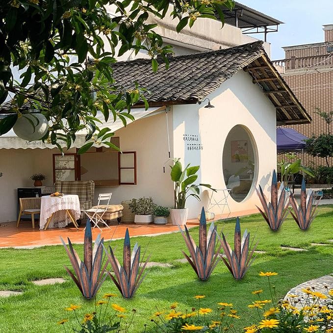 Muciwa 2 PCS Metal Agave Sculpture Decoration, Vintage Country Hand-Painted Sculpture DIY Metal Agave Plant, Home Garden Courtyard Lawn Outdoor Decoration (2PCS)