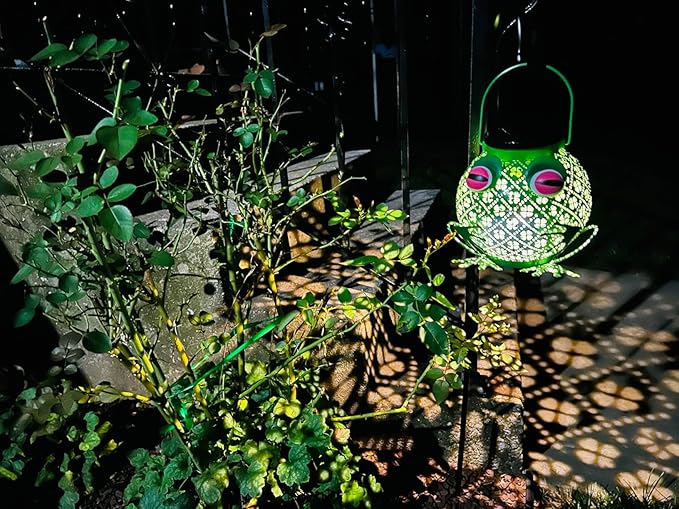 2 Pack Solar Lanterns Outdoor Waterproof Frog Metal Hanging Lantern Outdoor Hanging Solar Lights with Sound, Outdoor Lanterns for Yard, Garden, Patio, Porch