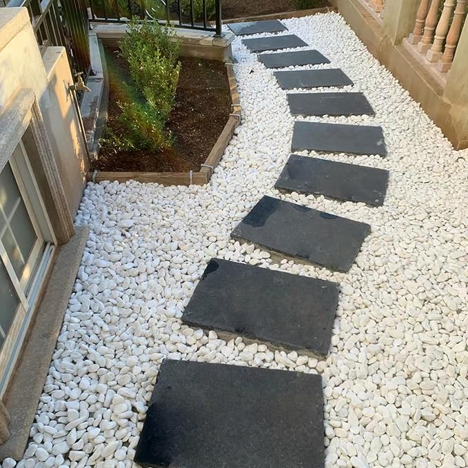 FANTIAN 40 lbs White Rocks for Landscaping, 1-2 Inch White Gravel. Decorative Pebbles Stones for Plants, Vases, Craft and Garden