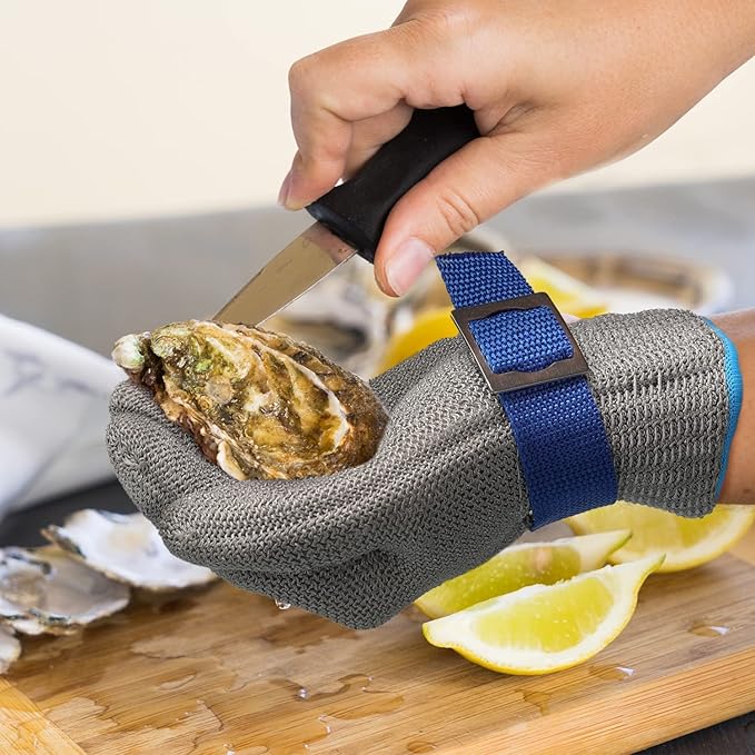 Schwer ANSI A9 Cut Resistant Glove, Food Grade Stainless Steel wire Mesh Metal Gloves, Knife Cutting Gloves for kitchen Mandoline Slicing Butcher Meat Cutting Oyster Shucking Fish Fillet（S, 1 PCS）