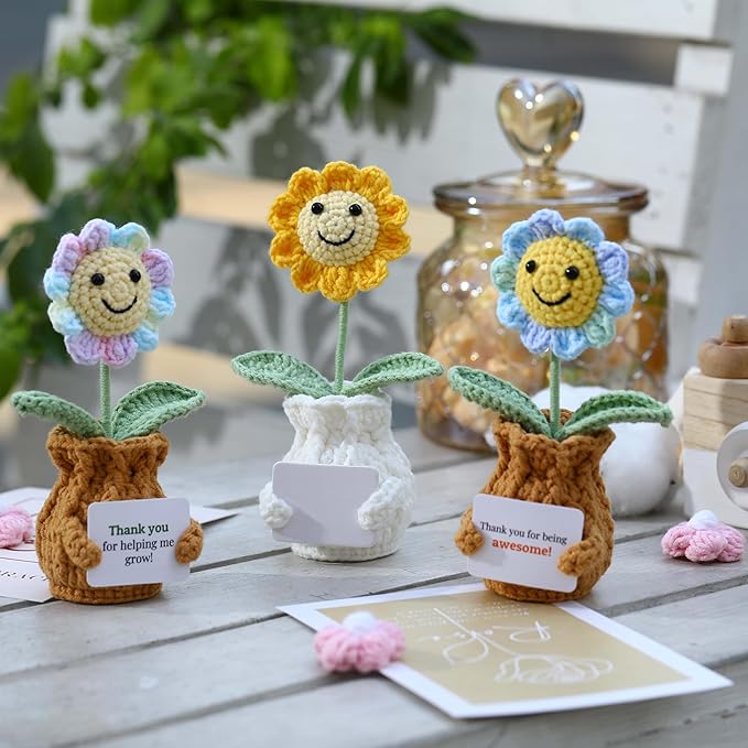 YOOJEE Personalized Handmade Positive Sunflower Doll Crochet with Card Custom Text - Appreciation Gift for Coworker, Teacher, Women, Mom, Friend - Customizable Thank You, Birthday, Christmas Gift