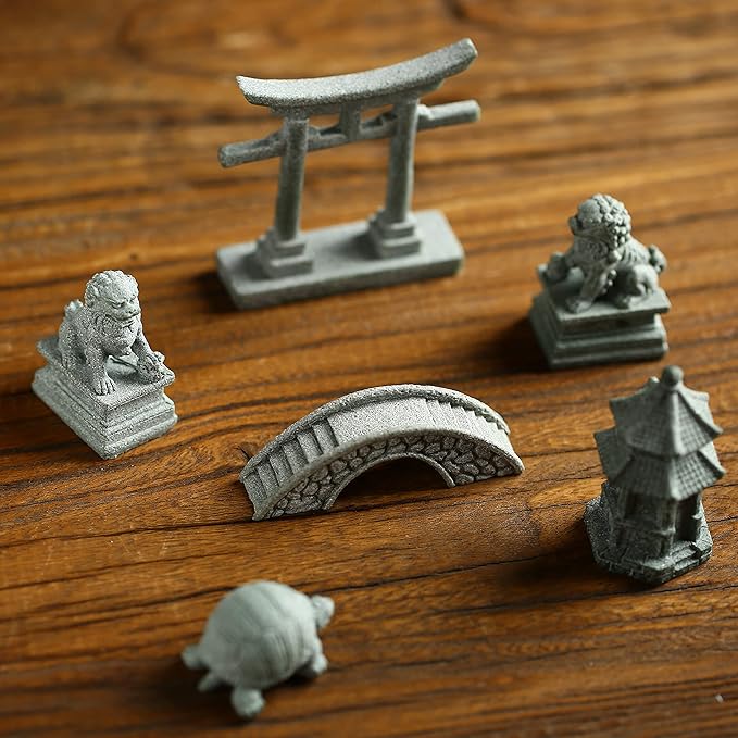 Sdeetesamjun 6 PCS Mini Zen Garden Accessories, Miniature Garden Bridge Foo Dogs Torii Gate Sandstone Figurines Meditation Zen Decor Japanese Fish Tank Terrarium Bonsai Decorations (Art Deco)