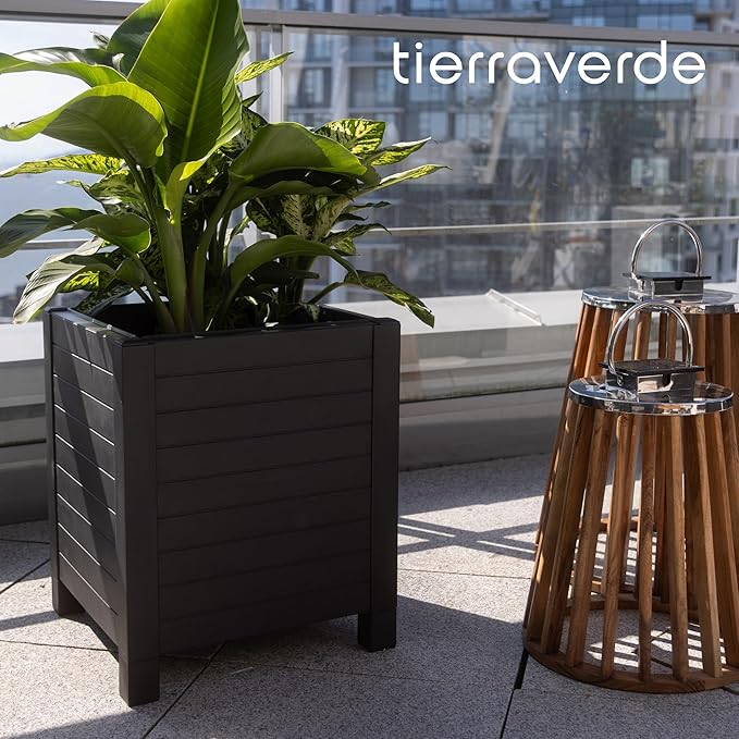 Tierra Verde 17-Inch x 17-Inch Flora Cube Planter Box with Tool-Free Connect System and Crafted from Recycled Materials, for Patios or Decks, Black