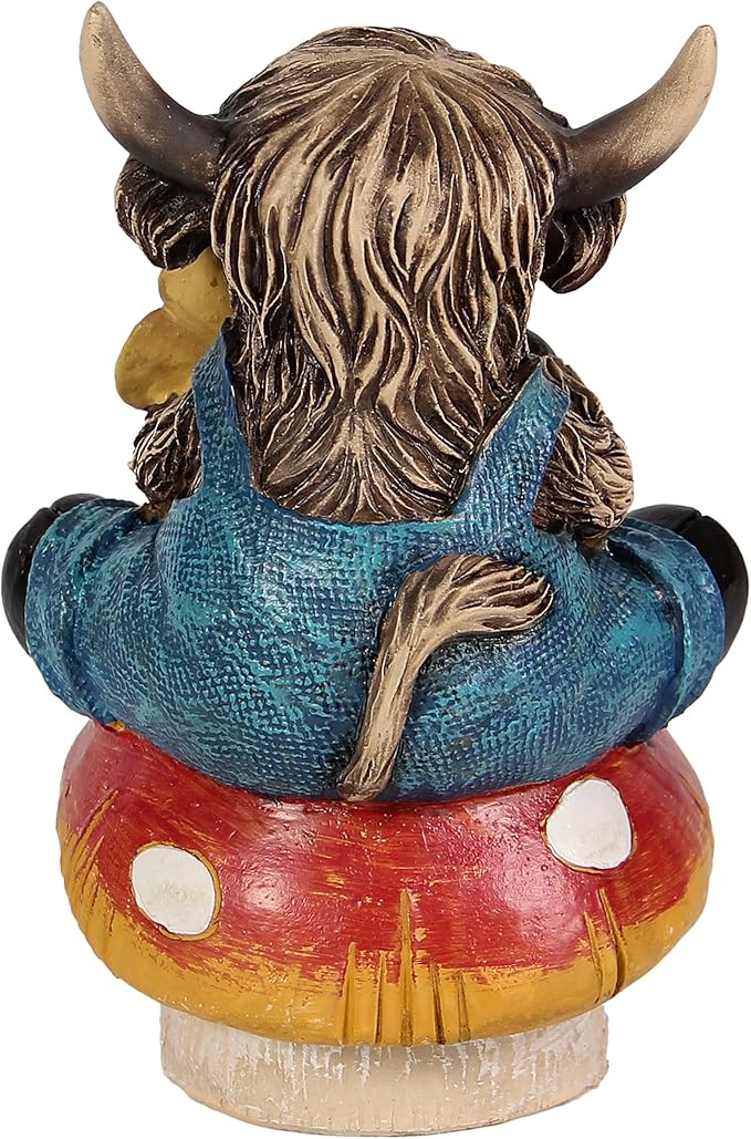 Leekung Highland Cow Garden Statue Decor - Outdoor and Indoor Decorations,Highland Cow Figurine Sitting on Mushroom for Shelf Bookshelf windowsill Table Desk Lawn Patio Yard Outside Home, Animal
