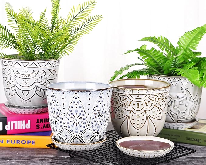VanEnjoy 5.9 inch Round Bohemian Style Ceramic Planter, Geometry Engrave Off White Brown Succulent Planter Flower Pot, Indoor Outdoor Decorative Planter