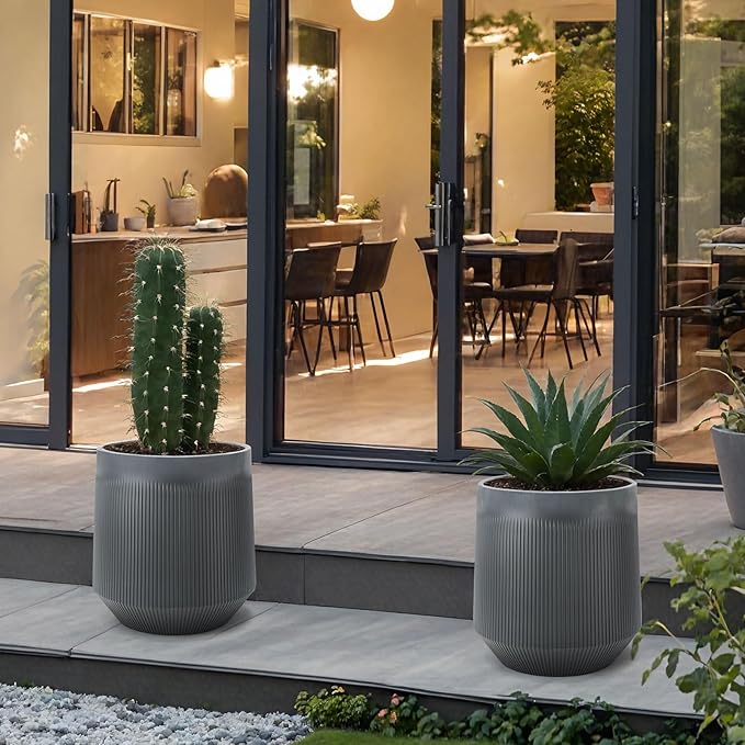 Yaghpy Plant Pots，Set of 2 Plastic Large Pots for Indoor Plants,Flower Pots Outdoor Planters with Drainage Hole and Seamless Saucer,(Gray 15Inches)