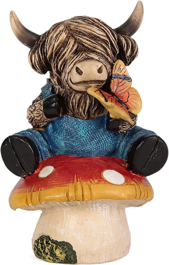 Leekung Highland Cow Garden Statue Decor - Outdoor and Indoor Decorations,Highland Cow Figurine Sitting on Mushroom for Shelf Bookshelf windowsill Table Desk Lawn Patio Yard Outside Home, Animal