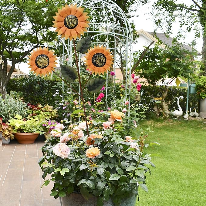 Sunflower Garden Stake Metal Flower Yard Decor Outdoor Decoration Decorative Plant Stakes Ornaments for Lawn Pathway Patio 35.4"