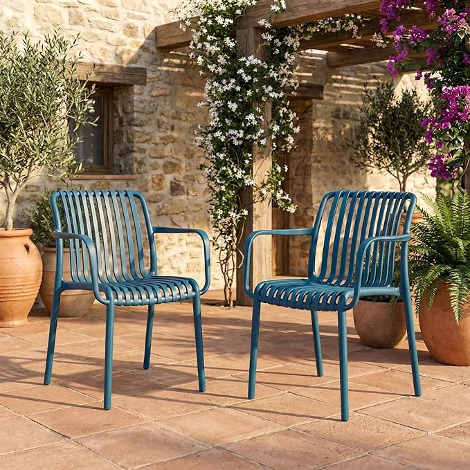 4 x Outdoor Stackable Dining Chair, All-Weather Plastic Patio Chair, Pool Side Chair, Modern Slatted Design for Balcony, Garden, Backyard, Indoor & Outdoor Use (Armrest, Teal Blue)