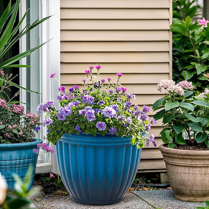 Ultym 15" Outdoor Large Flower Pots (Set of 2), Gradient Blue Plastic Planters with 3D Texture, Weather-Resistant for Garden, Patio, Porch or Indoor Use