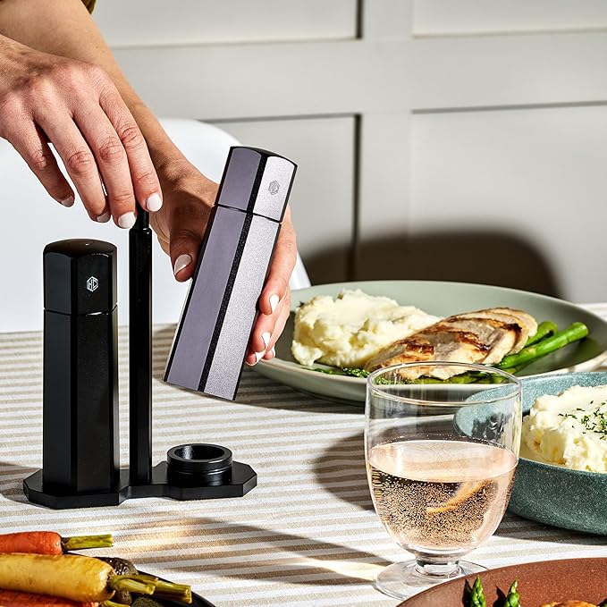 HexClad HexMill Tabletop Salt and Pepper Grinder Set with Stand, 10 Adjustable Grind Settings, High-Efficiency Burr, Solid Milled Aluminum Build, Easy-Fill Cap, Convenient 5.25" Size for Tabletop Use