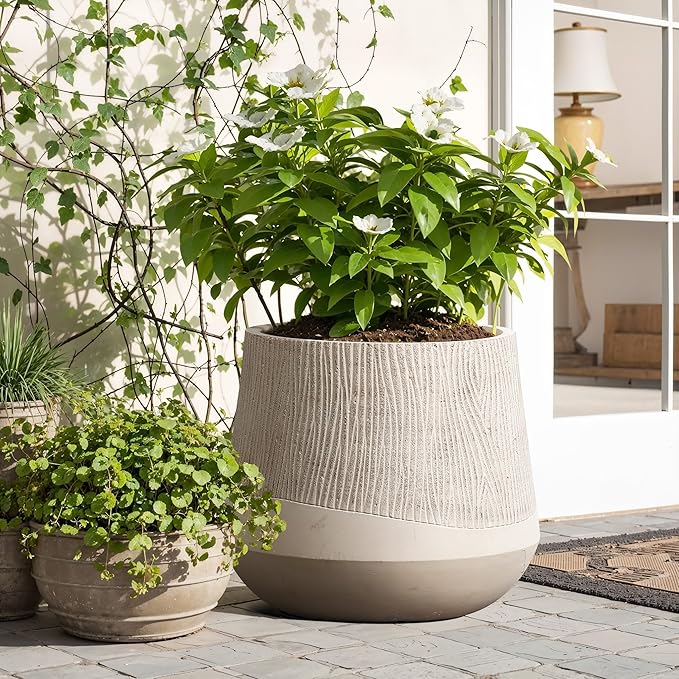 LuxenHome 17" Dia Concrete Round Planter, Large Outdoor Indoor Plant Pot with Drainage Hole and Rubber Plug, Flower Pot for Plants, Blended Tan with Wood Pattern Planter for Home Garden Patio