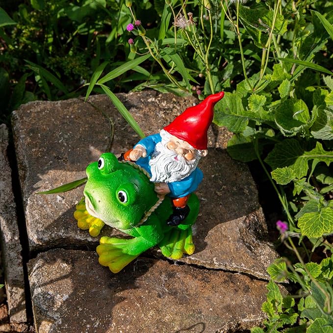 Gnome Riding on Frog Garden Statue Outdoor Garden Frog Statue for Yard Decoration Lawn Ornament Gardening Gifts for Women Mom Grandma