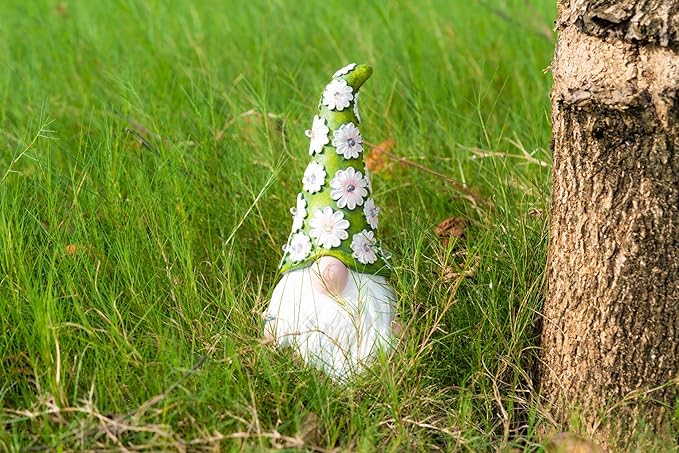 Garden Gnome Solar Light Outdoor Statue, Decorative Lawn Ornament for Patio, Balcony, Yard, Housewarming Gift